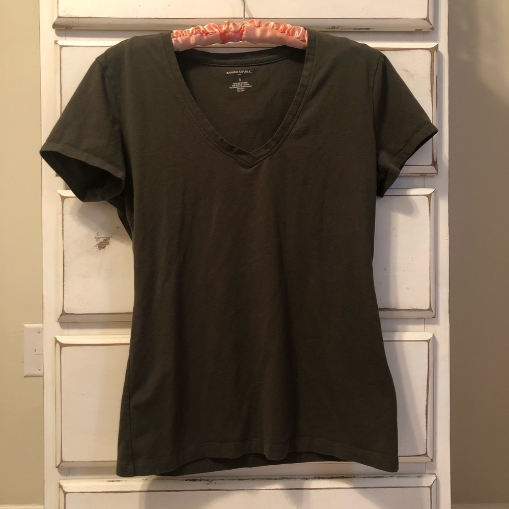 Banana Republic V-neck